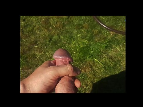 ❤️ Une chaudasse se fait baiser la chatte rose et jouit avec une giclée dans un jardin d'été... ❤️❌ Vidéo de baise at porn fr.vlad-massage-salon.ru ❌